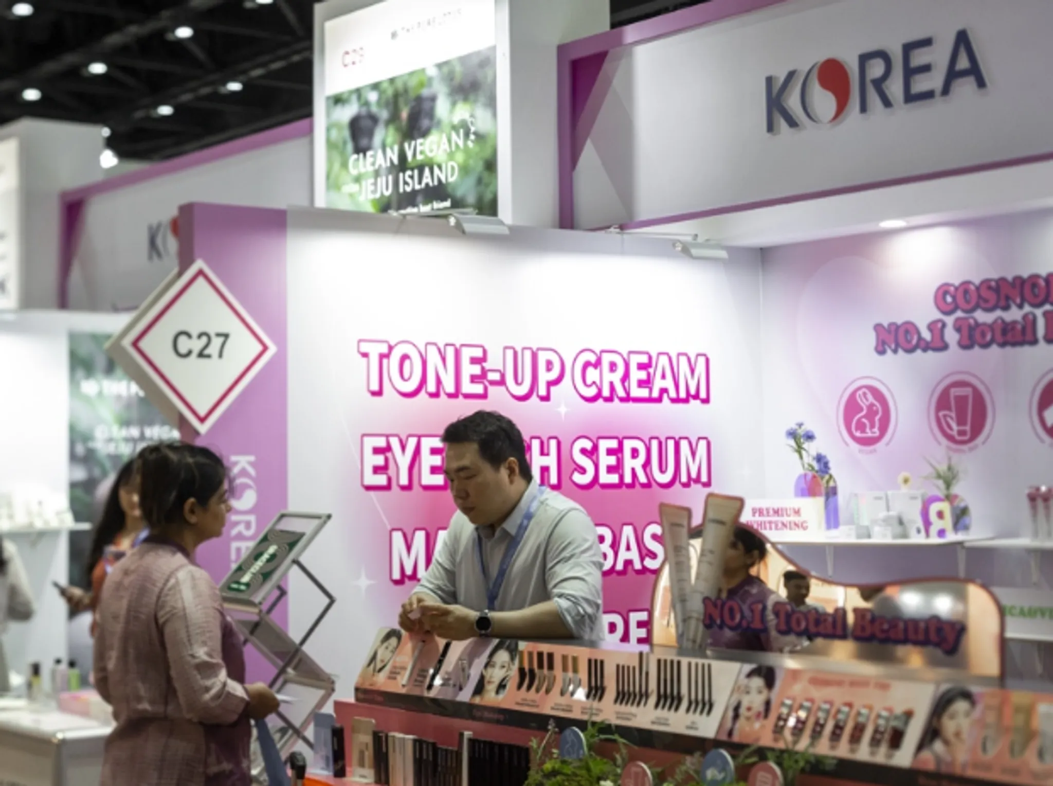 COSMOPROF CBE1-kxjupj.png